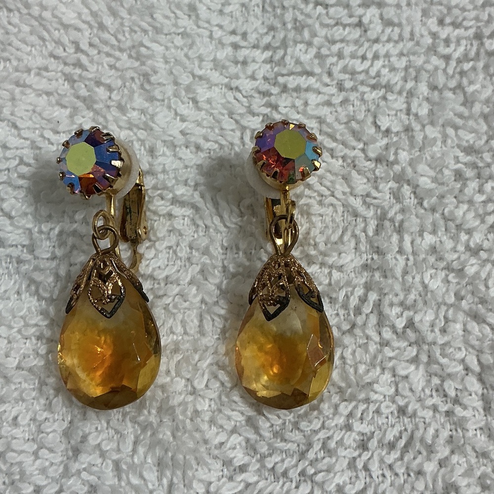 🌼Vintage 70’s🌼 Gold-Tone Amber Teardrop Dangle Earrings - Yellow Crystal
